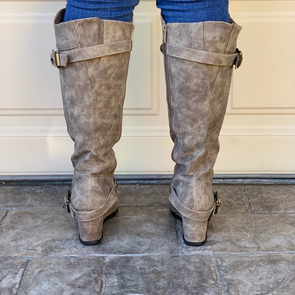 Bombay Buckle Wedge Knee High Boot - Picture 5 of 6